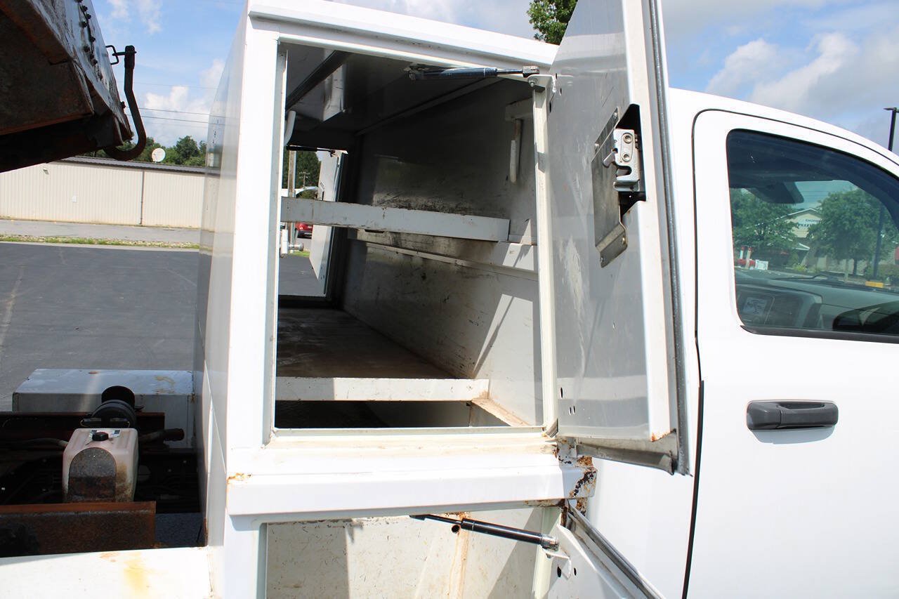 Used 2016 RAM 5500 Tradesman w/ Power & Remote Entry Group AWD/4WD image 23
