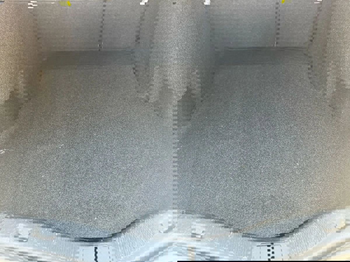 Used 2019 Ford Fusion SEL image 17