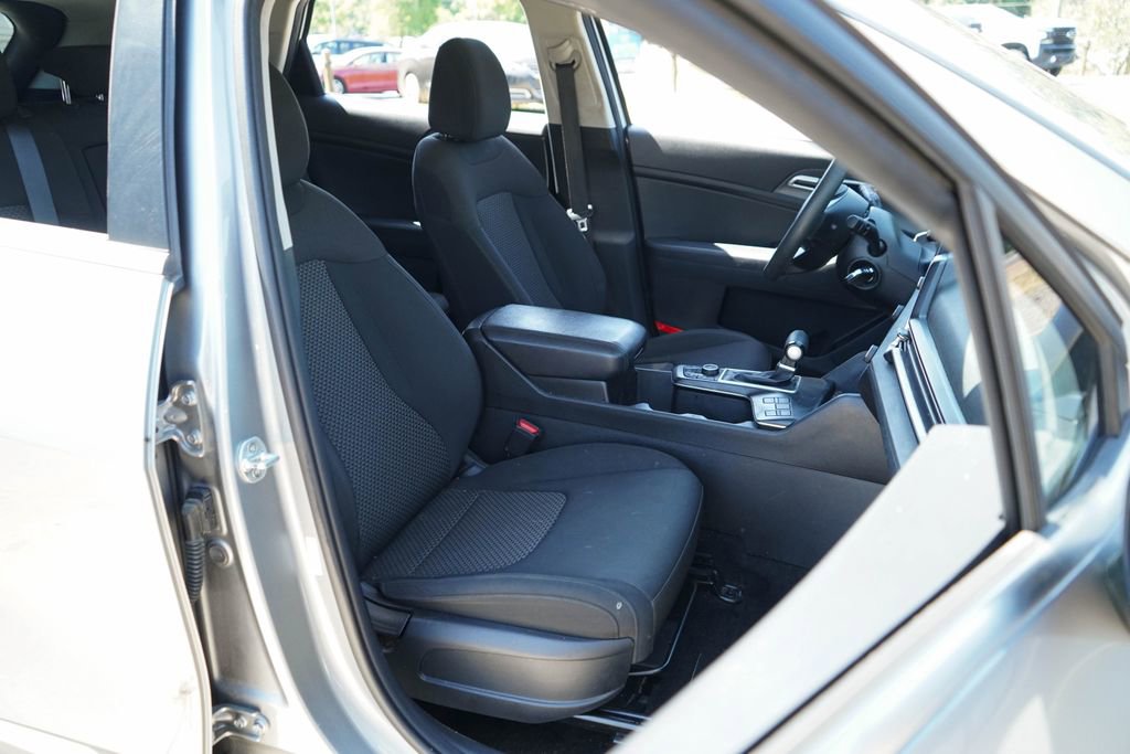 Used 2023 Kia Sportage LX FWD image 12
