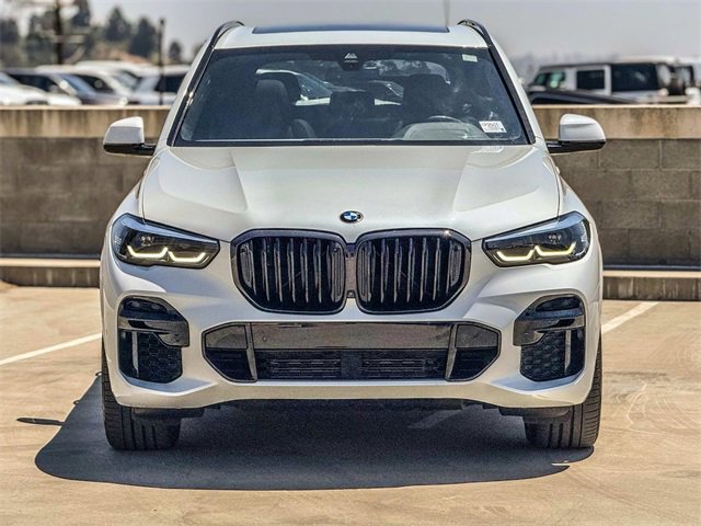 Used 2022 BMW X5 sDrive40i w/ M Sport Package image 2