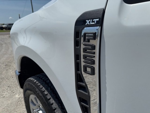 Used 2024 Ford F250 XLT w/ FX4 Off-Road Package image 9