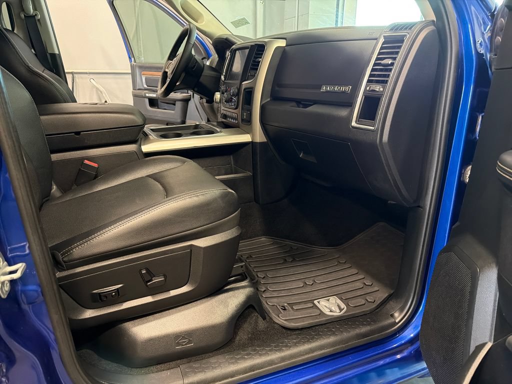 Used 2017 RAM 1500 Laramie w/ Convenience Group AWD/4WD image 22