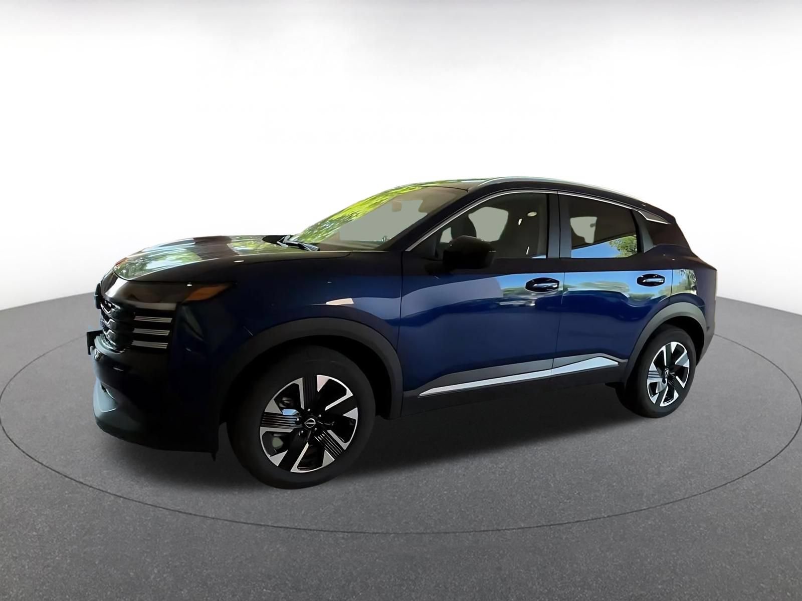 Used 2026 Nissan Kicks SV w/ Cold Weather Package AWD/4WD image 8