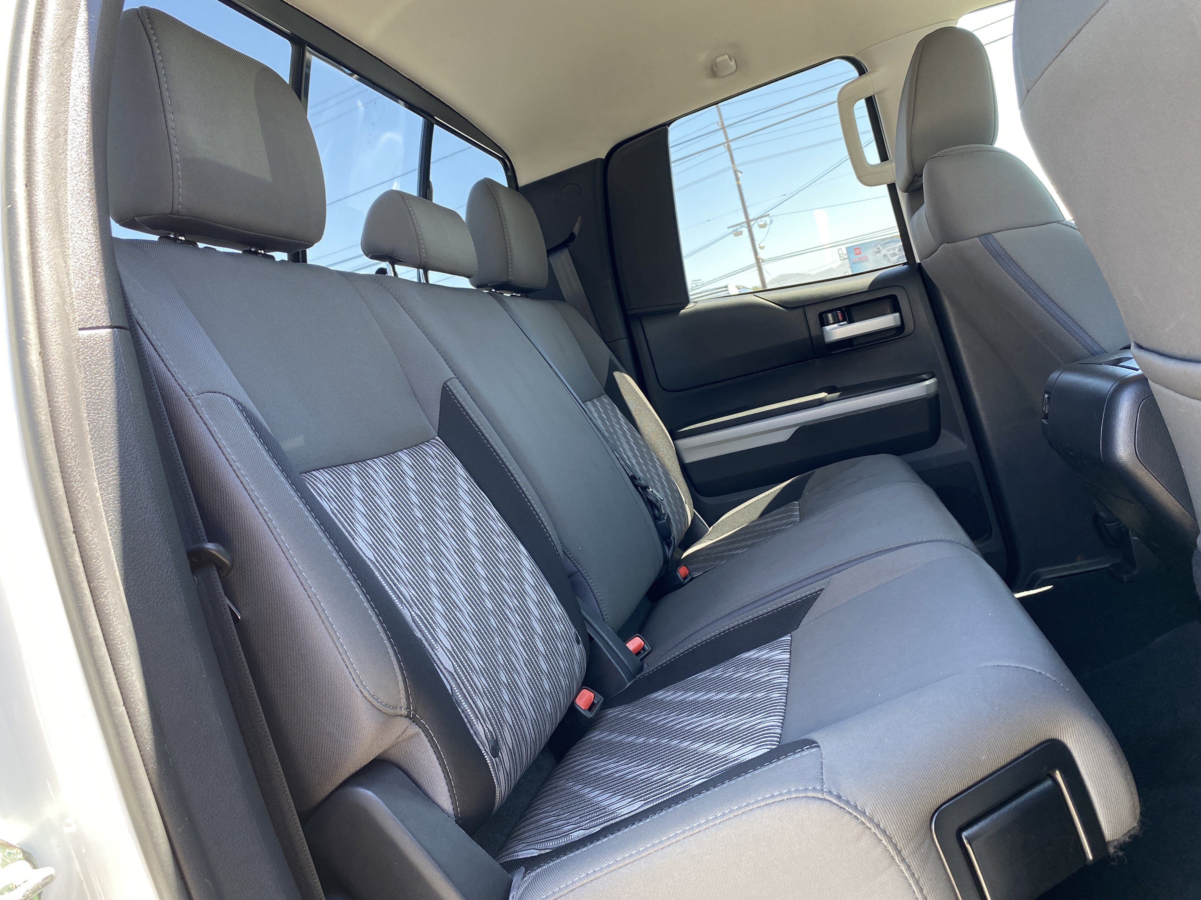 Used 2018 Toyota Tundra SR5 w/ SR5 Upgrade Package image 18