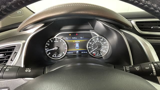 Used 2018 Nissan Murano SL w/ Moonroof Package AWD/4WD image 17