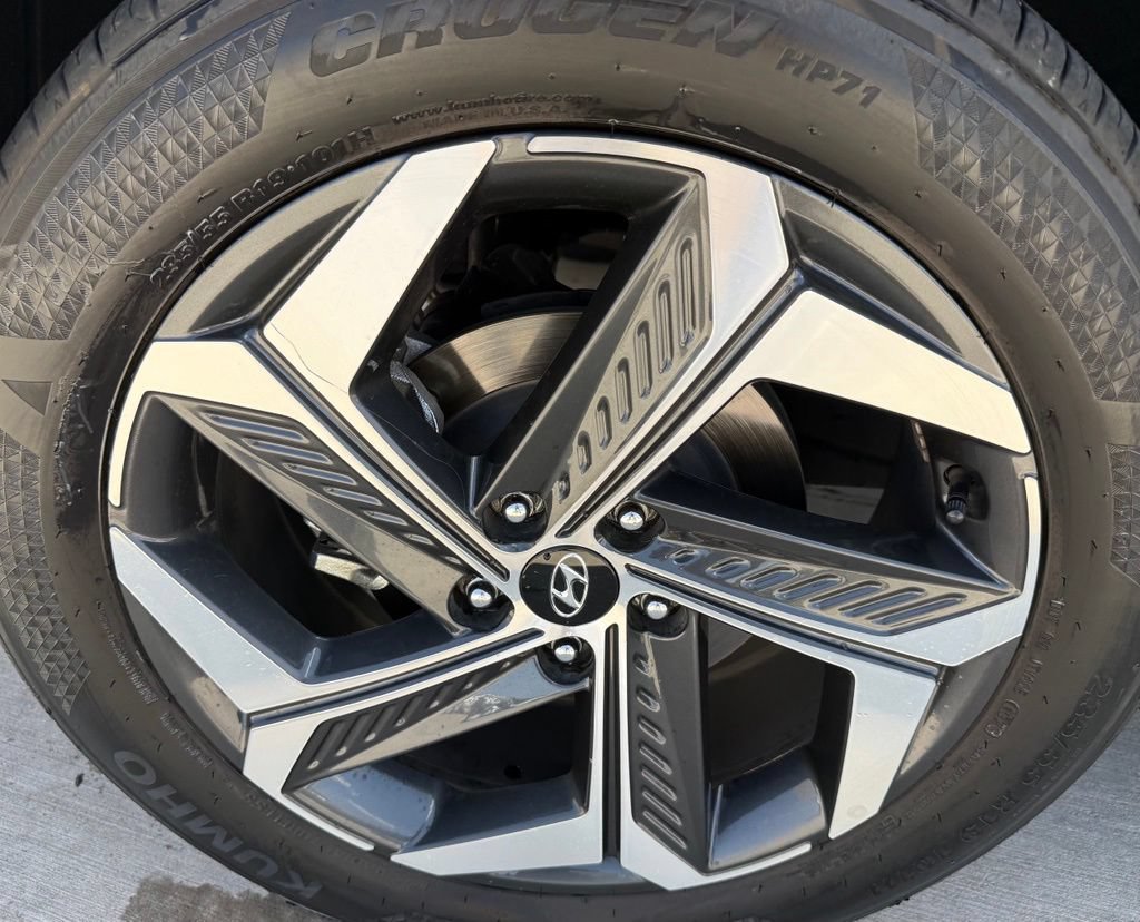 Used 2023 Hyundai Tucson Limited FWD image 19