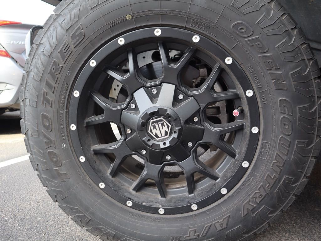 Used 2020 Jeep Wrangler Unlimited Sahara image 15