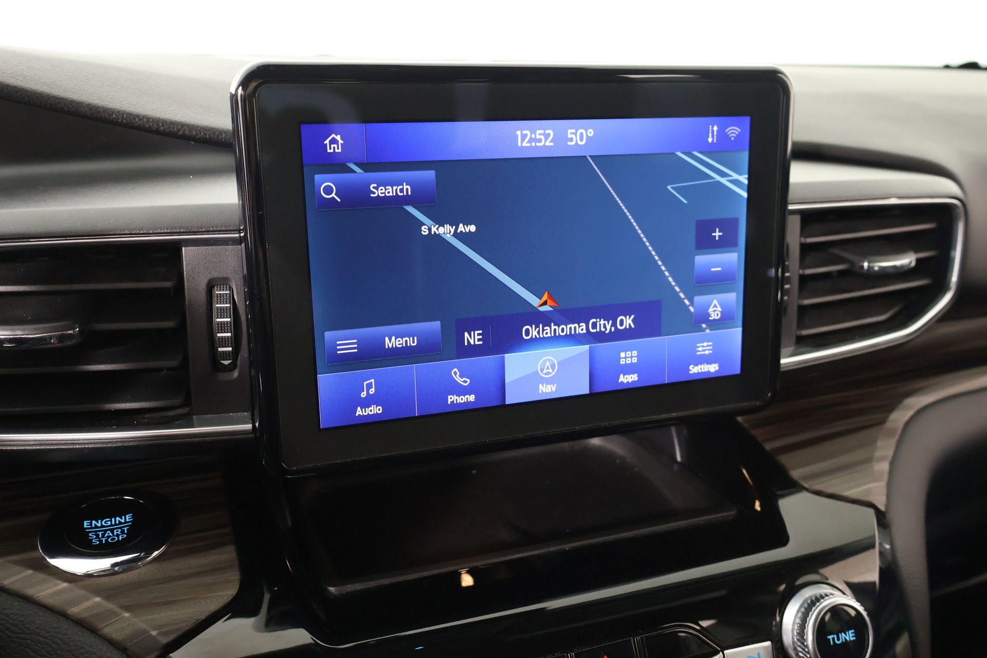 Used 2023 Ford Explorer Limited image 7