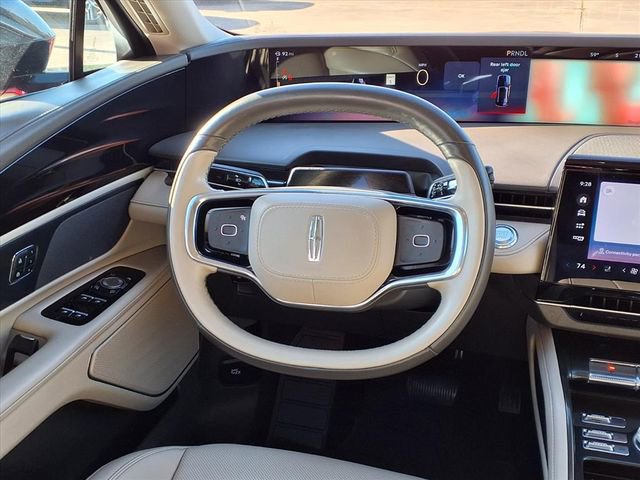 Certified 2024 Lincoln Nautilus Premier image 7