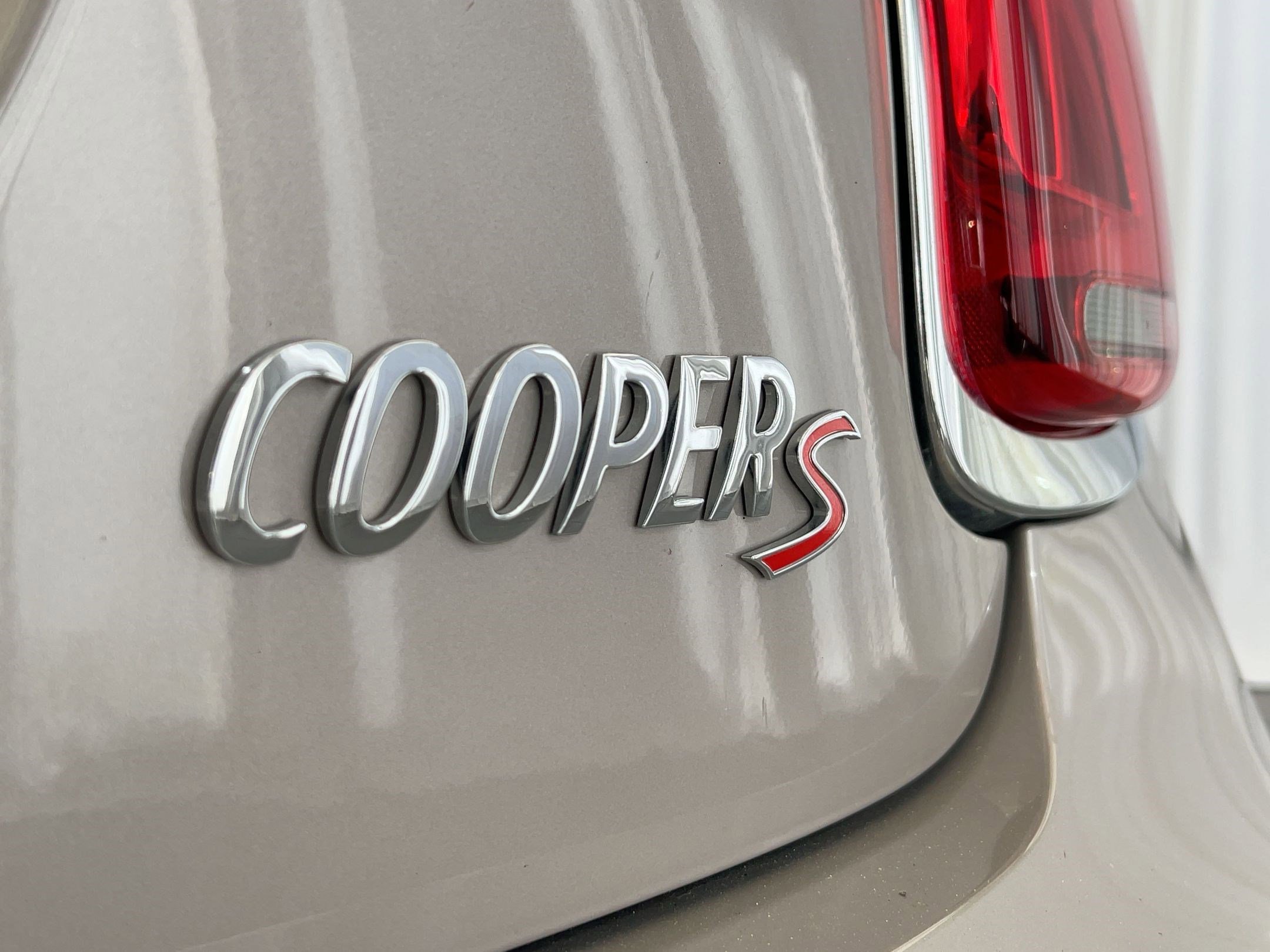 Certified 2023 MINI Cooper S w/ Signature Upholstery Package image 35