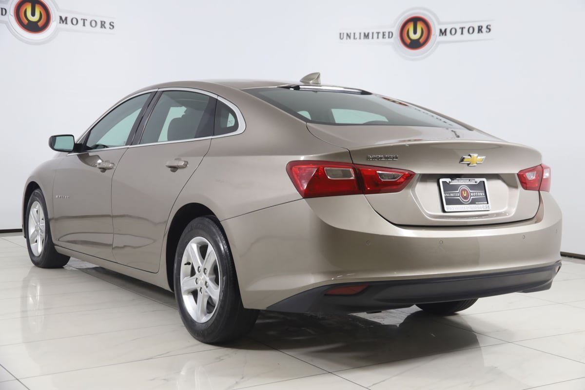 Used 2024 Chevrolet Malibu LT FWD image 4