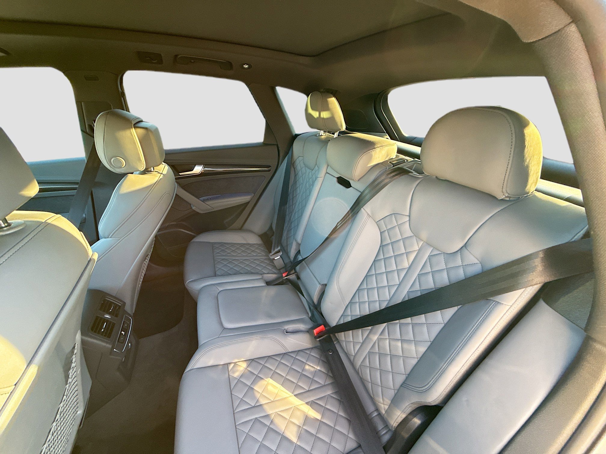 Used 2025 Audi SQ5 Premium Plus image 21