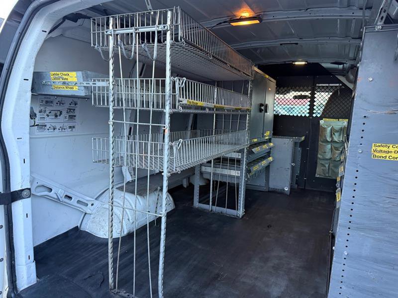 Used 2011 Chevrolet Express 2500 image 12