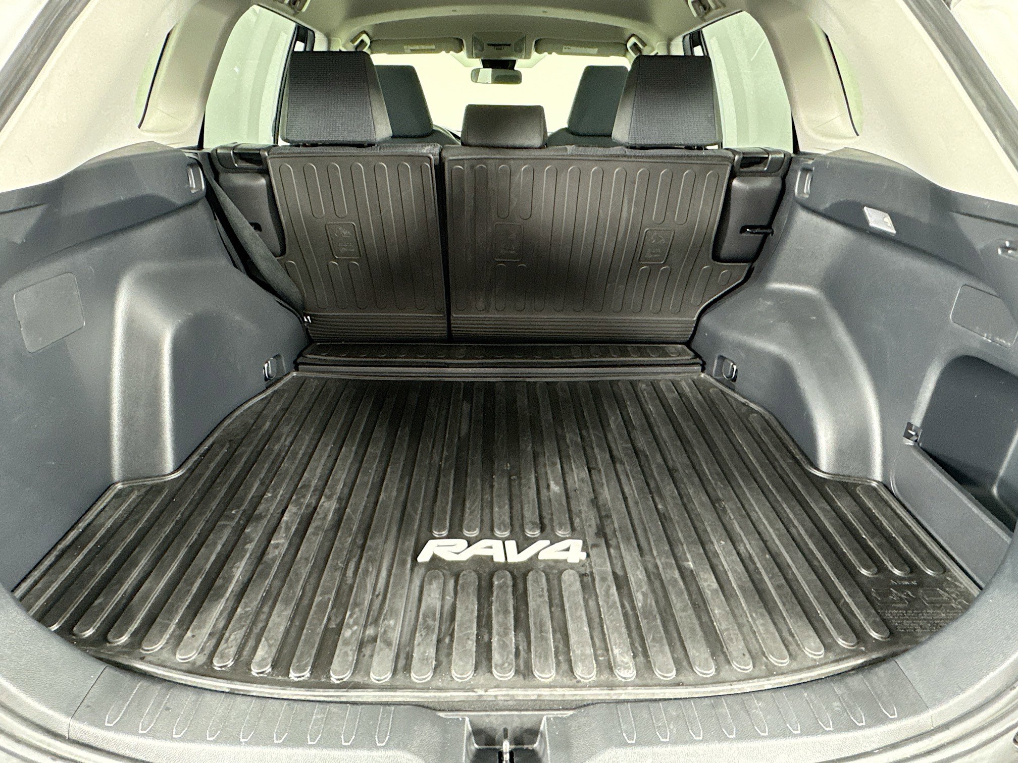 Used 2020 Toyota RAV4 LE w/ All Weather Liner Package image 23