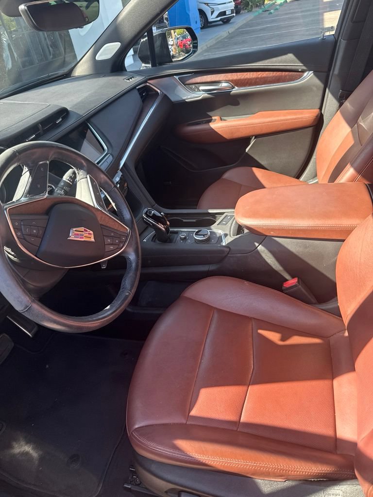 Used 2023 Cadillac XT5 Sportv w/ Technology Package AWD/4WD image 10