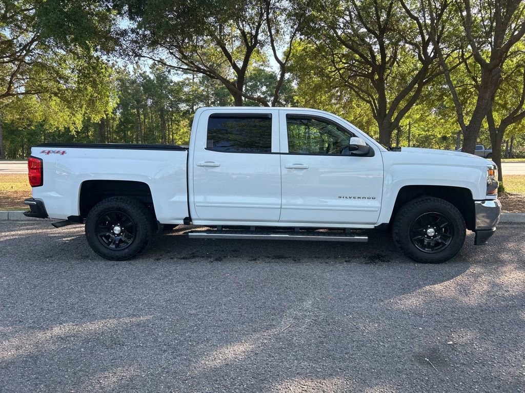 Used 2017 Chevrolet Silverado 1500 LT w/ All Star Edition image 6