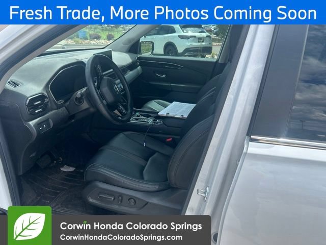 Used 2025 Honda Pilot EX-L image 8