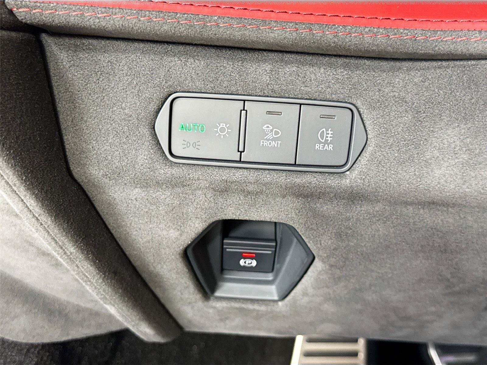 Used 2025 Lamborghini Revuelto AWD/4WD image 24