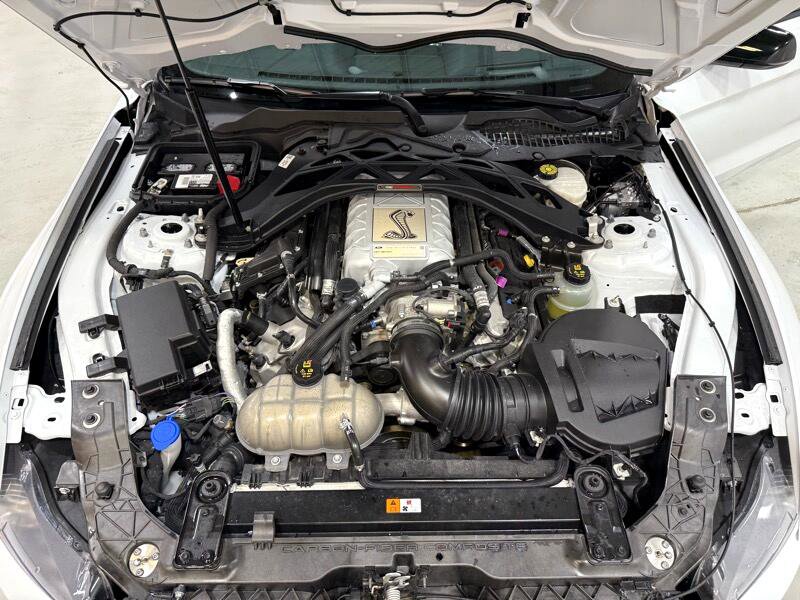 Used 2021 Ford Mustang Shelby GT500 w/ Carbon Fiber Track Pack image 15