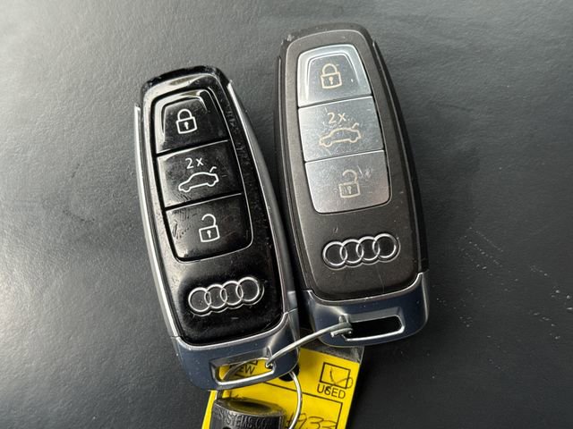 Used 2019 Audi Q8 Prestige w/ Luxury Package image 35