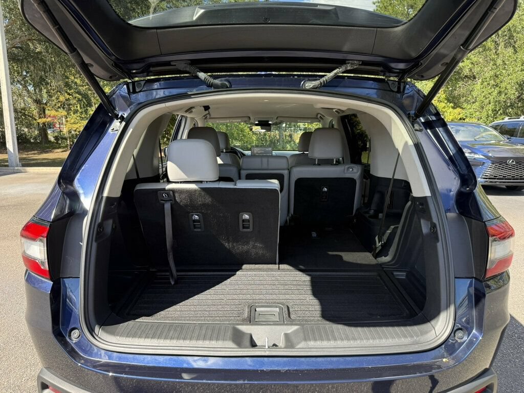 Used 2025 Honda Pilot EX-L image 8