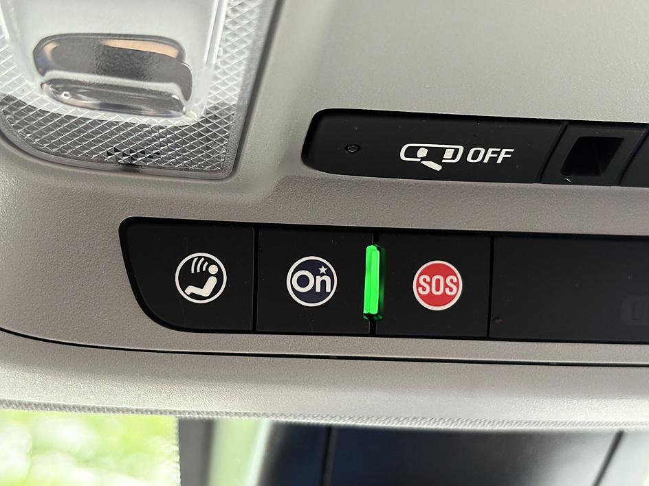 Used 2024 Chevrolet Blazer LT w/ Convenience Package FWD image 25