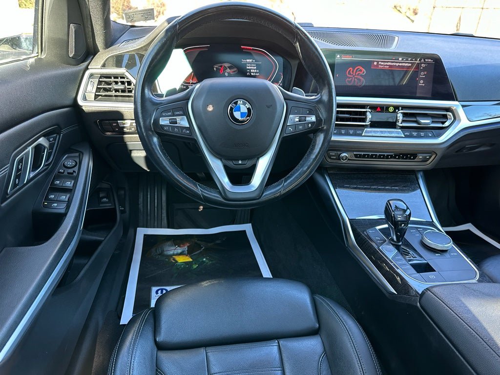 Used 2019 BMW 330i xDrive Sedan w/ Premium Package AWD/4WD image 13