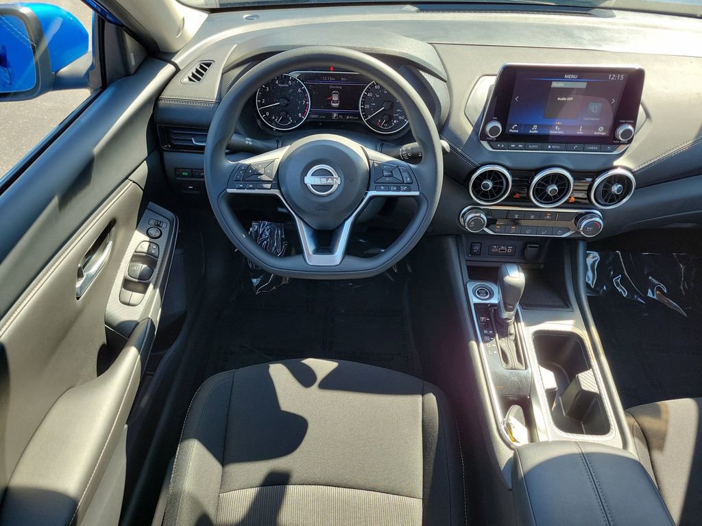 Used 2025 Nissan Sentra SV image 13