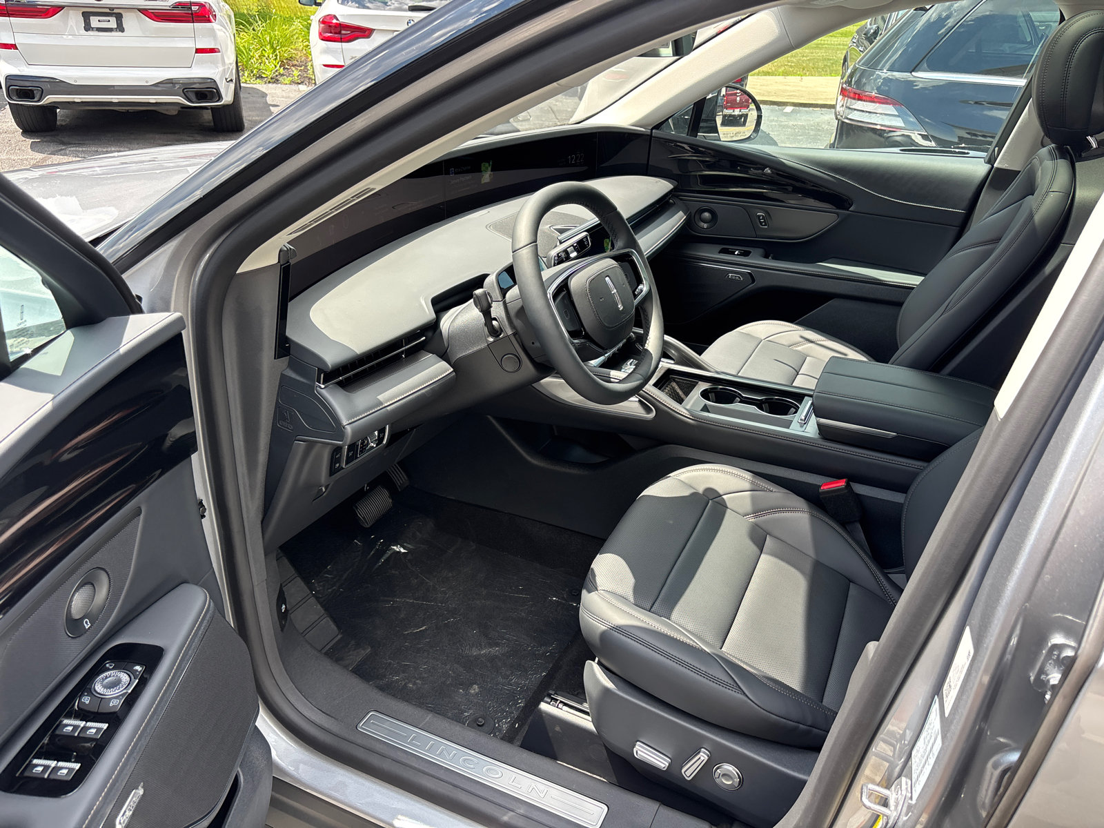 New 2026 Lincoln Nautilus Premier w/ Equipment Group 102A AWD/4WD image 25