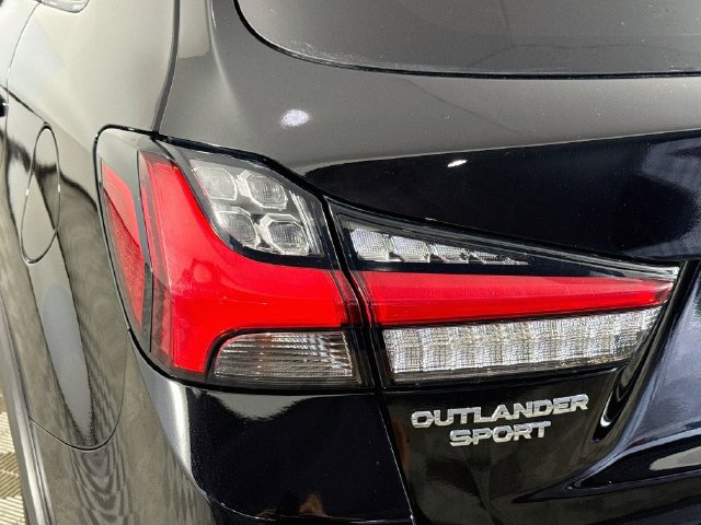 Used 2023 Mitsubishi Outlander Sport ES AWD/4WD image 35