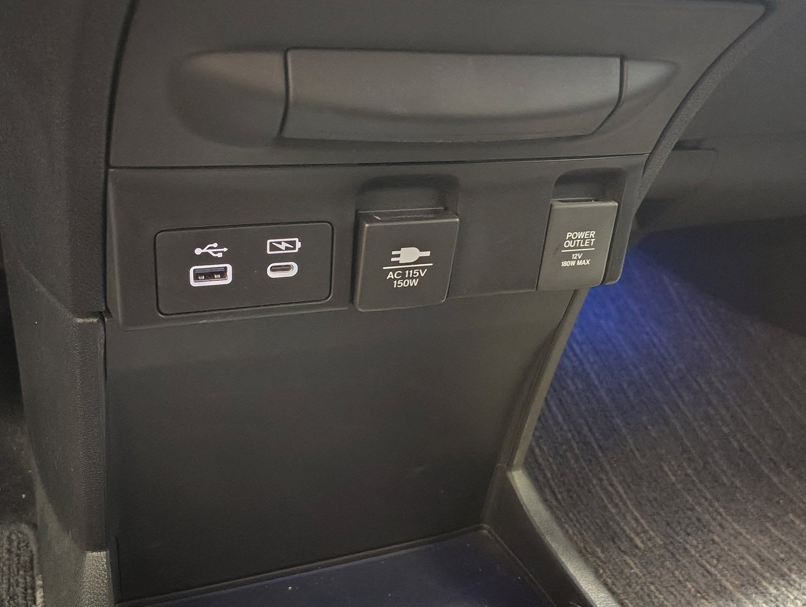 Used 2025 Honda Odyssey Elite image 18