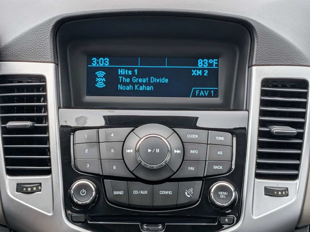 Used 2016 Chevrolet Cruze LS FWD image 17