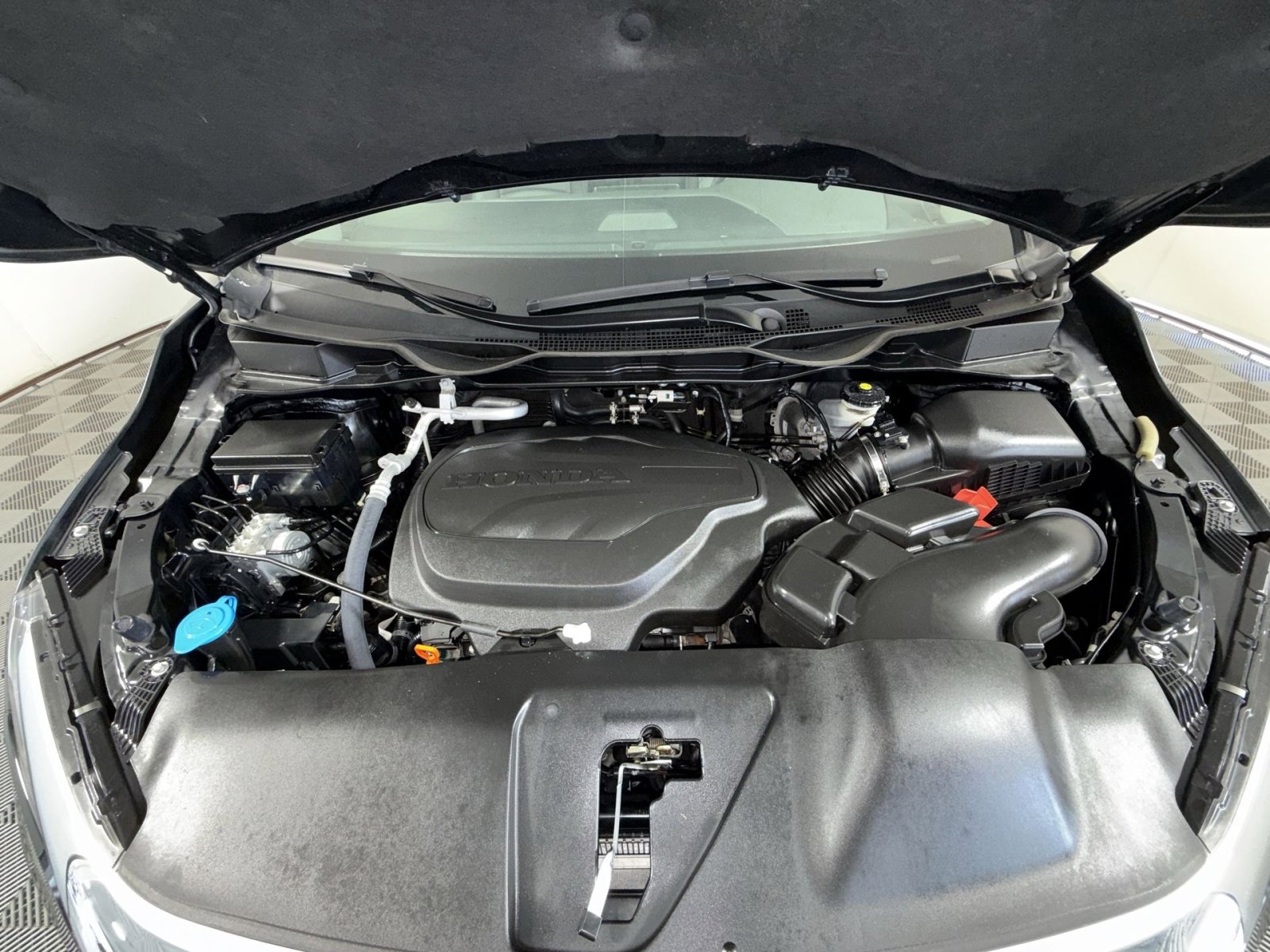 Used 2024 Honda Odyssey Touring image 29