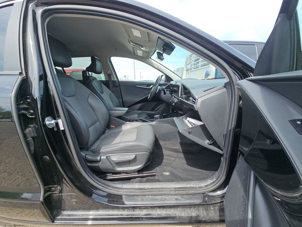 Used 2023 Kia Niro Wind w/ Wind Preserve Package FWD image 8