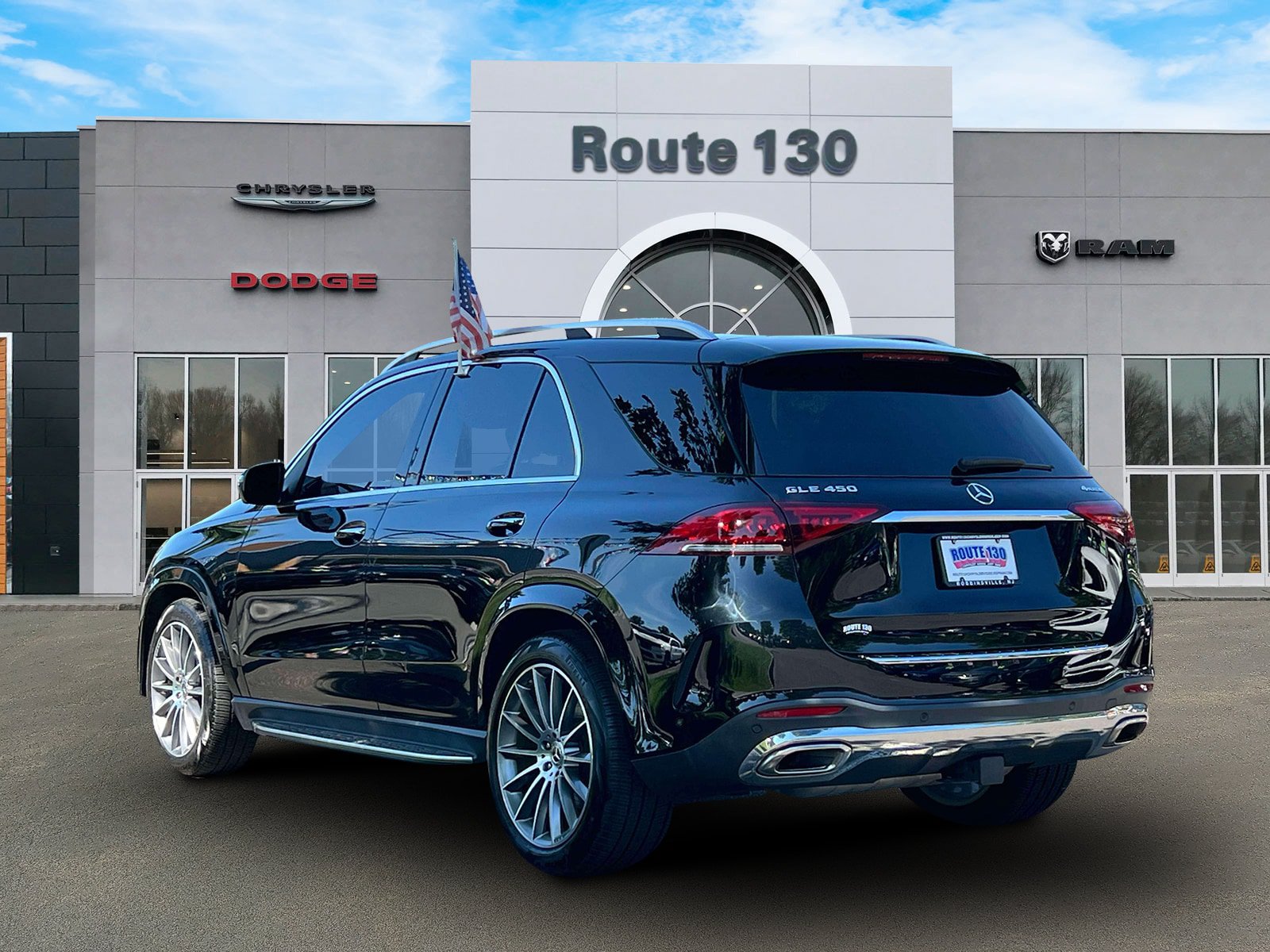 Used 2021 Mercedes-Benz GLE 450 4MATIC image 3
