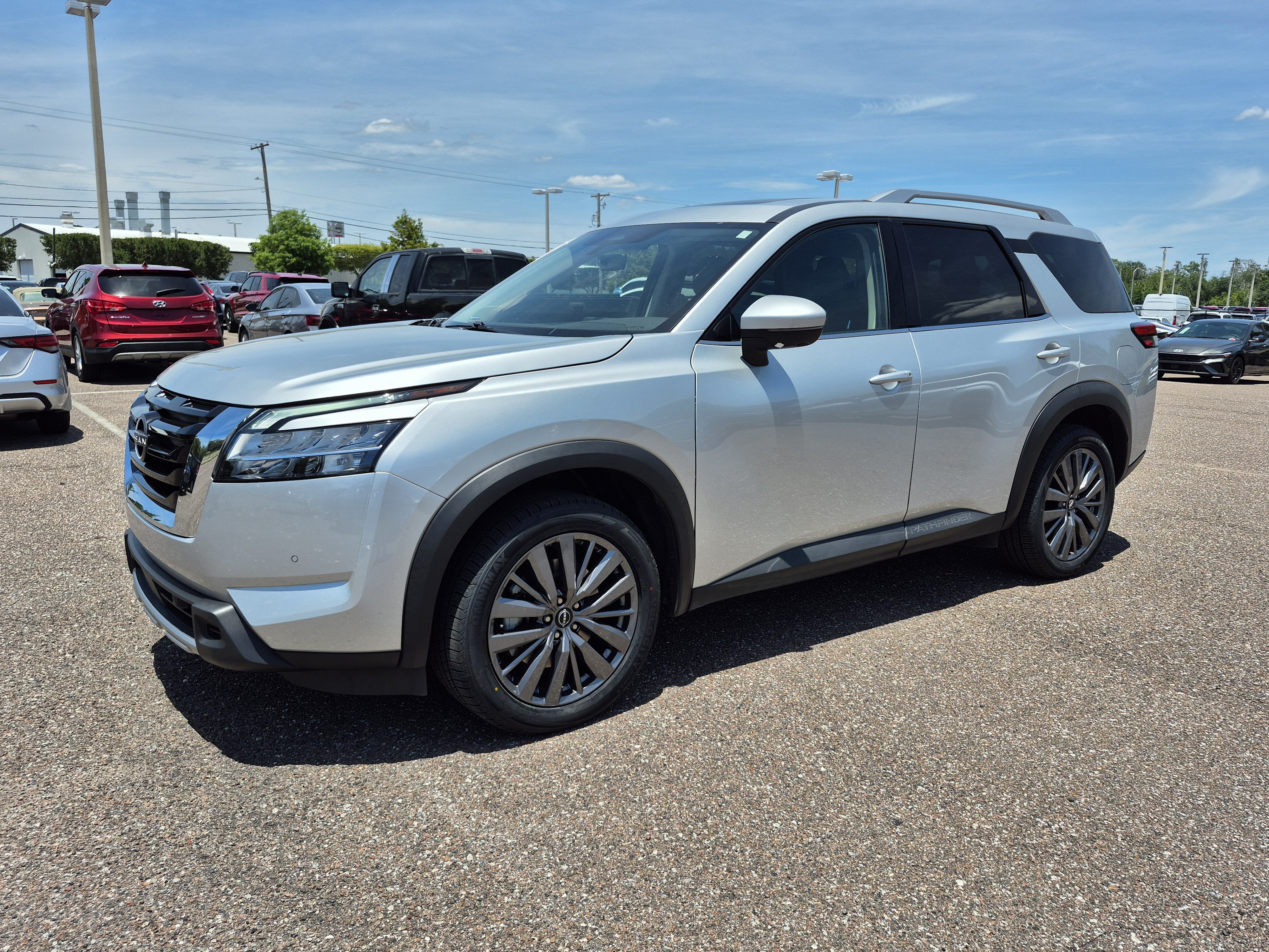 Certified 2024 Nissan Pathfinder SL w/ SL Premium Package