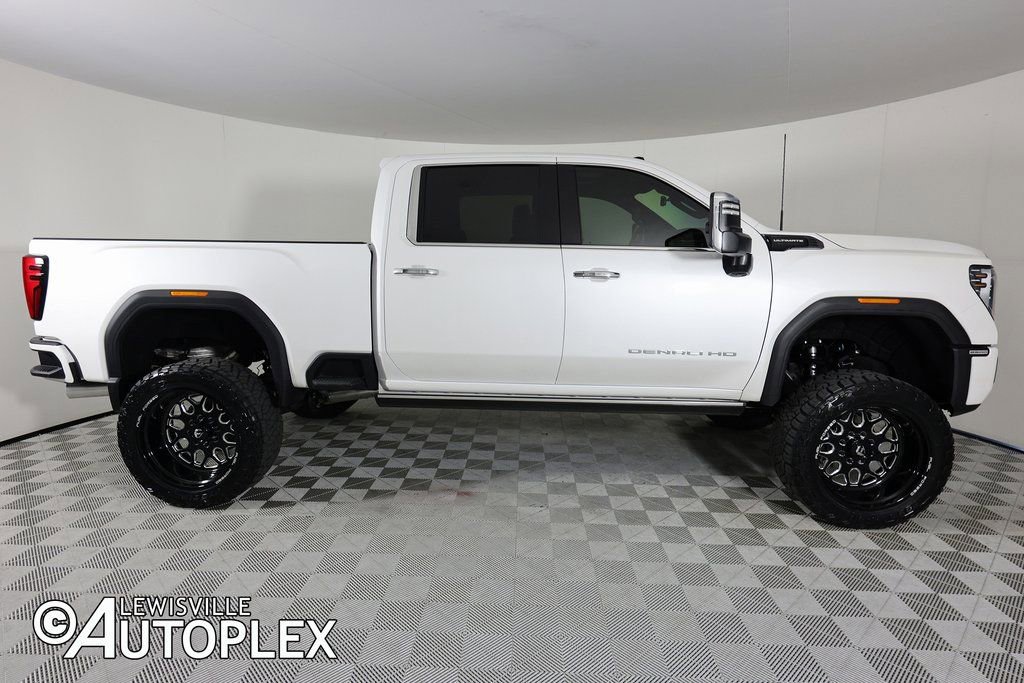 Used 2025 GMC Sierra 2500 Denali Ultimate AWD/4WD image 4