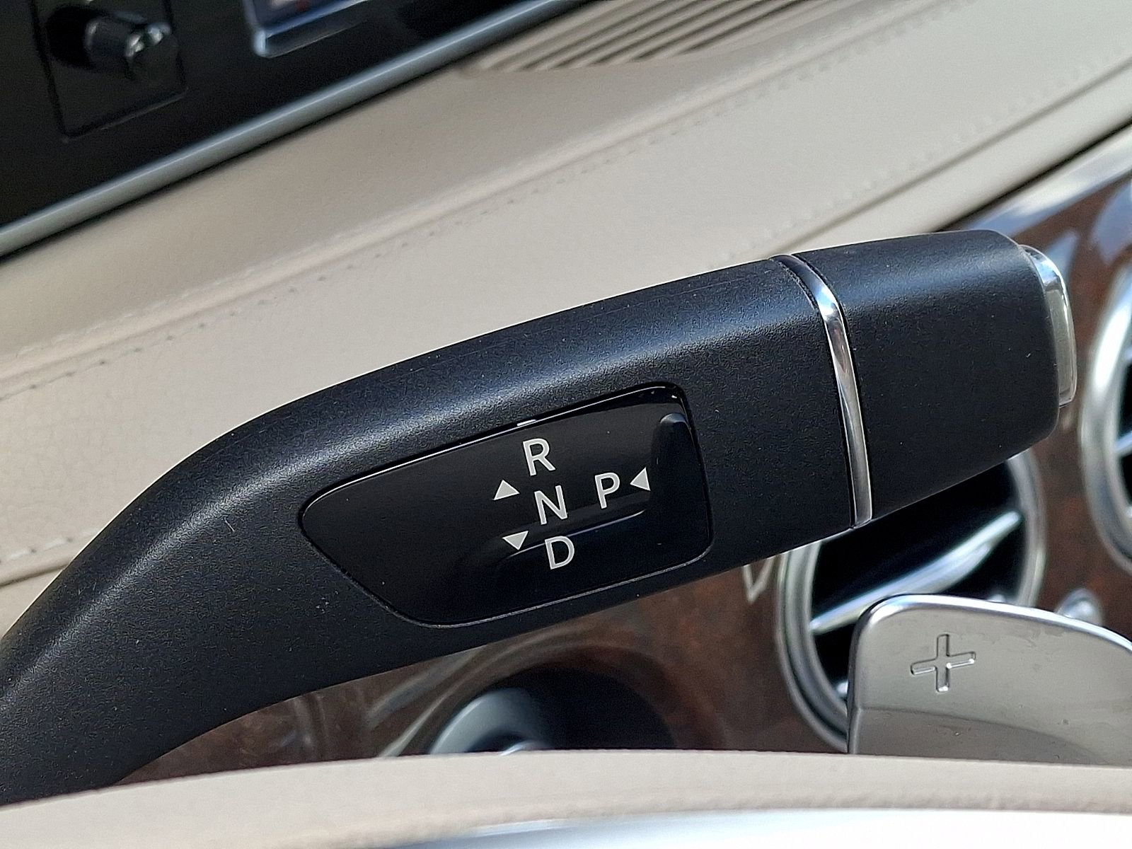 Used 2014 Mercedes-Benz S 550 Sedan image 15