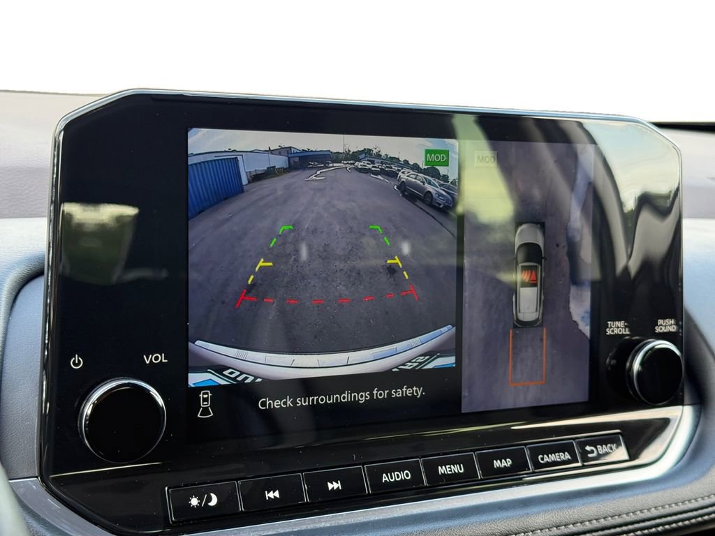 Used 2023 Nissan Rogue SL w/ SL Premium Package image 15