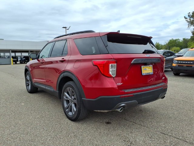 Certified 2023 Ford Explorer XLT w/ Equipment Group 202A AWD/4WD image 5