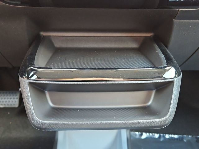 New 2027 Chevrolet Bolt LT w/ Comfort Package FWD image 46