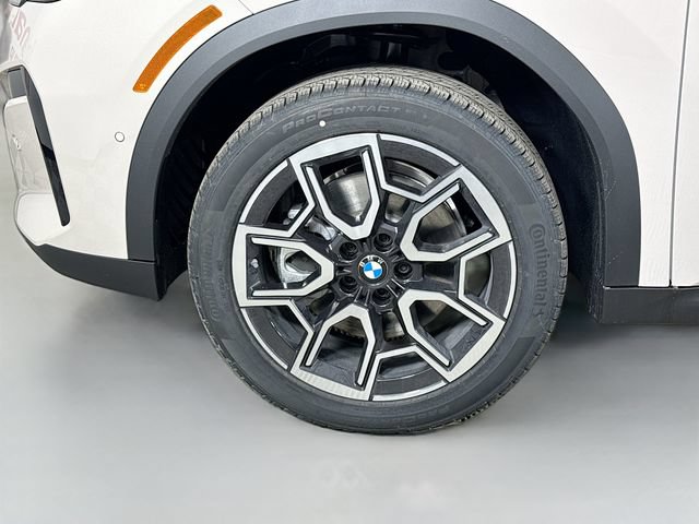 Used 2026 BMW X2 xDrive28i w/ Technology Package AWD/4WD image 30