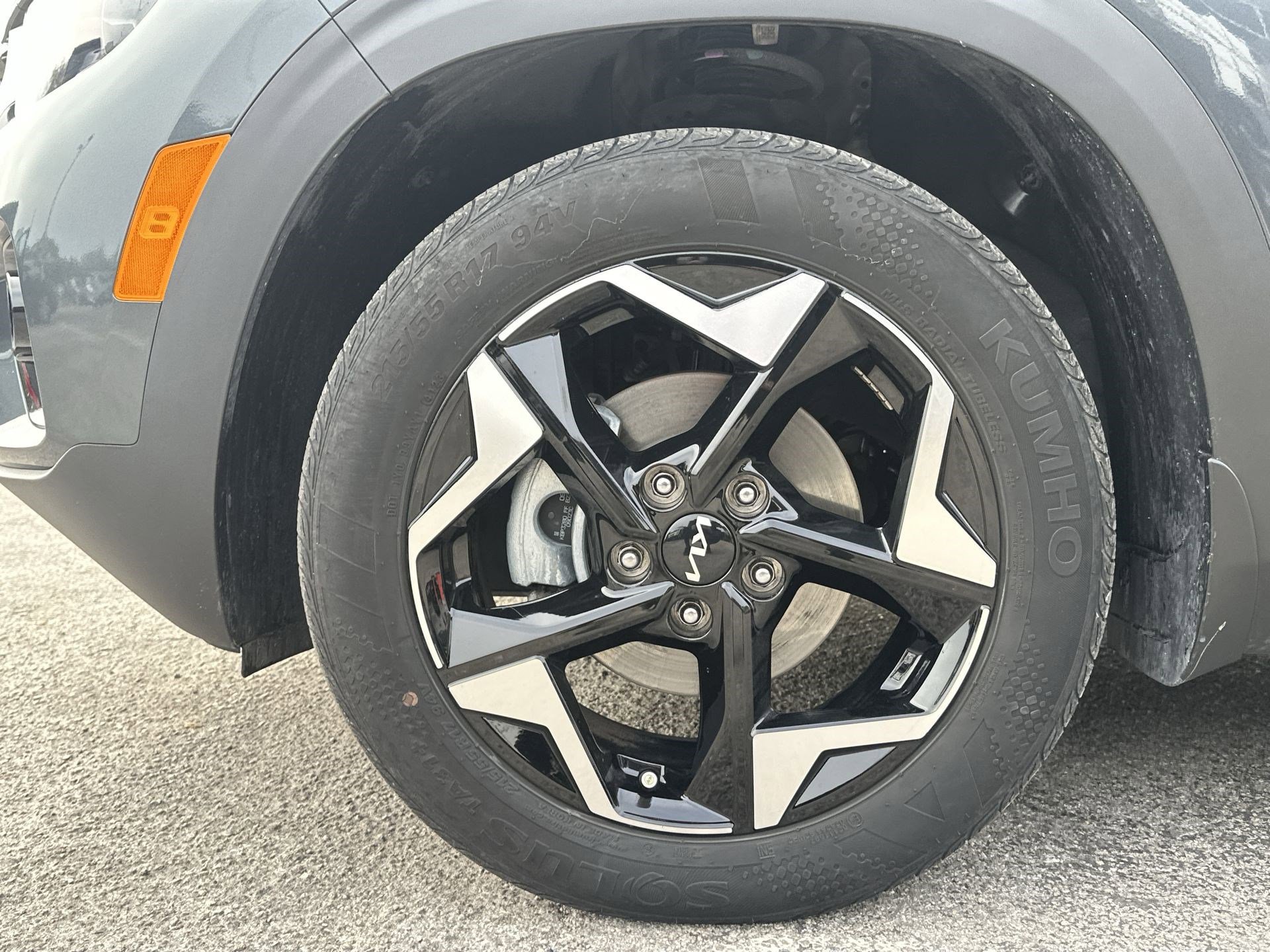 Certified 2024 Kia Seltos EX image 18