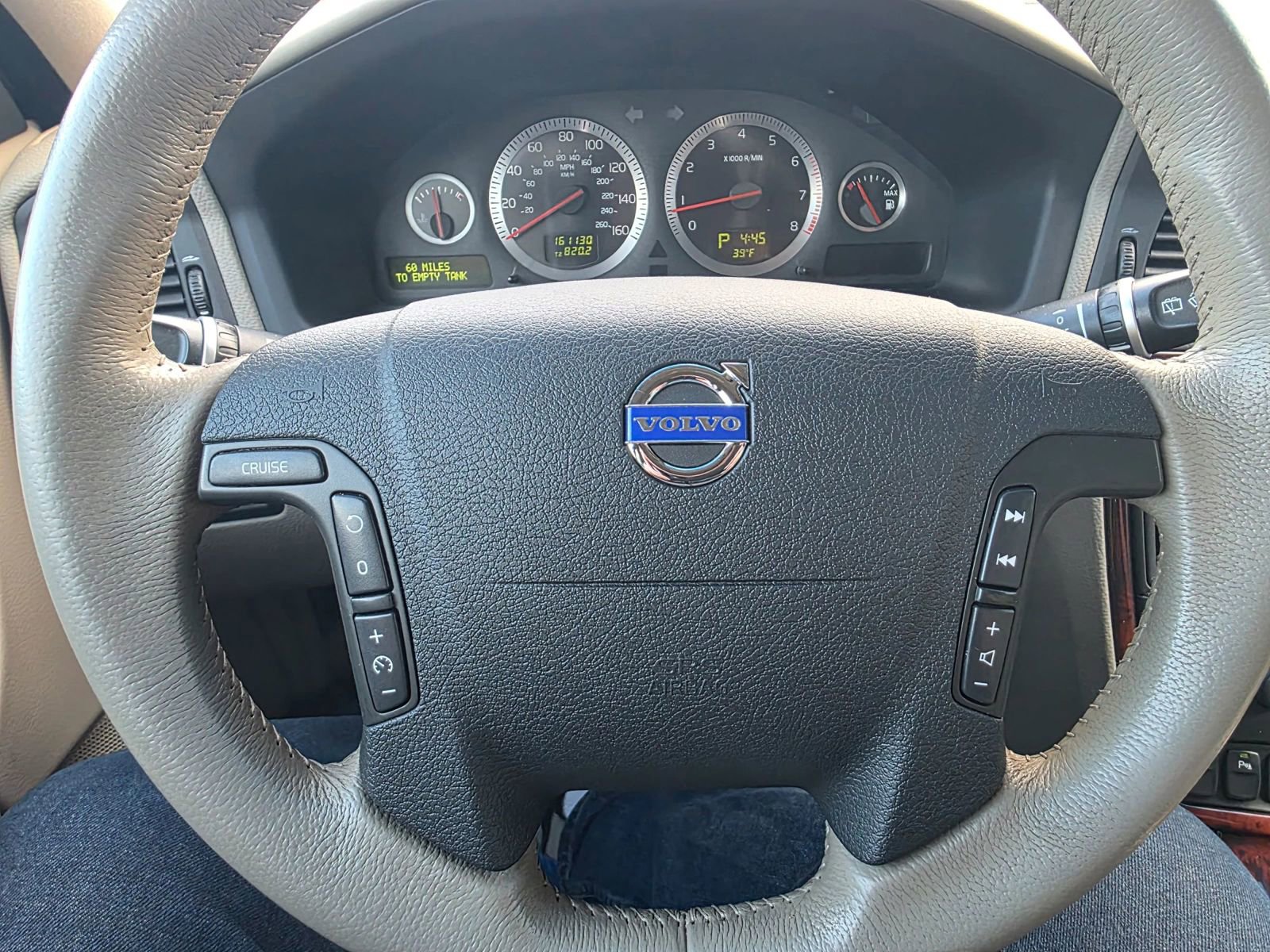 Used 2007 Volvo XC70 2.5T Wagon 4D image 13