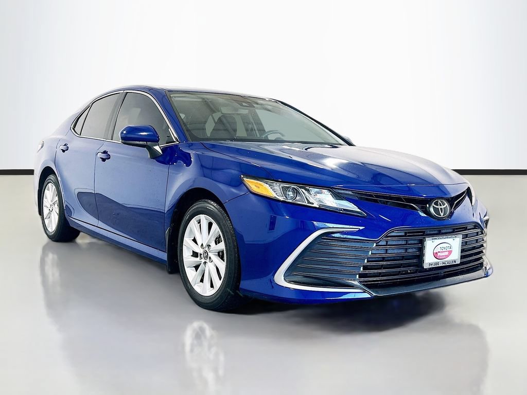 Used 2024 Toyota Camry LE FWD image 3