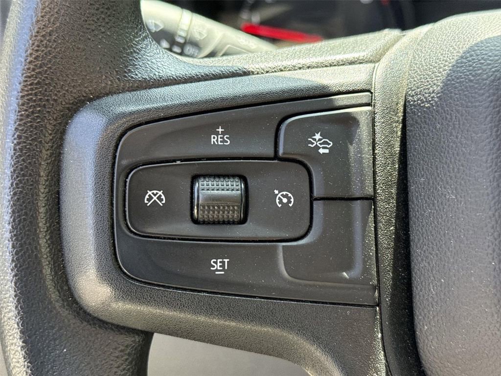 Used 2025 Chevrolet Silverado 1500 W/T image 30