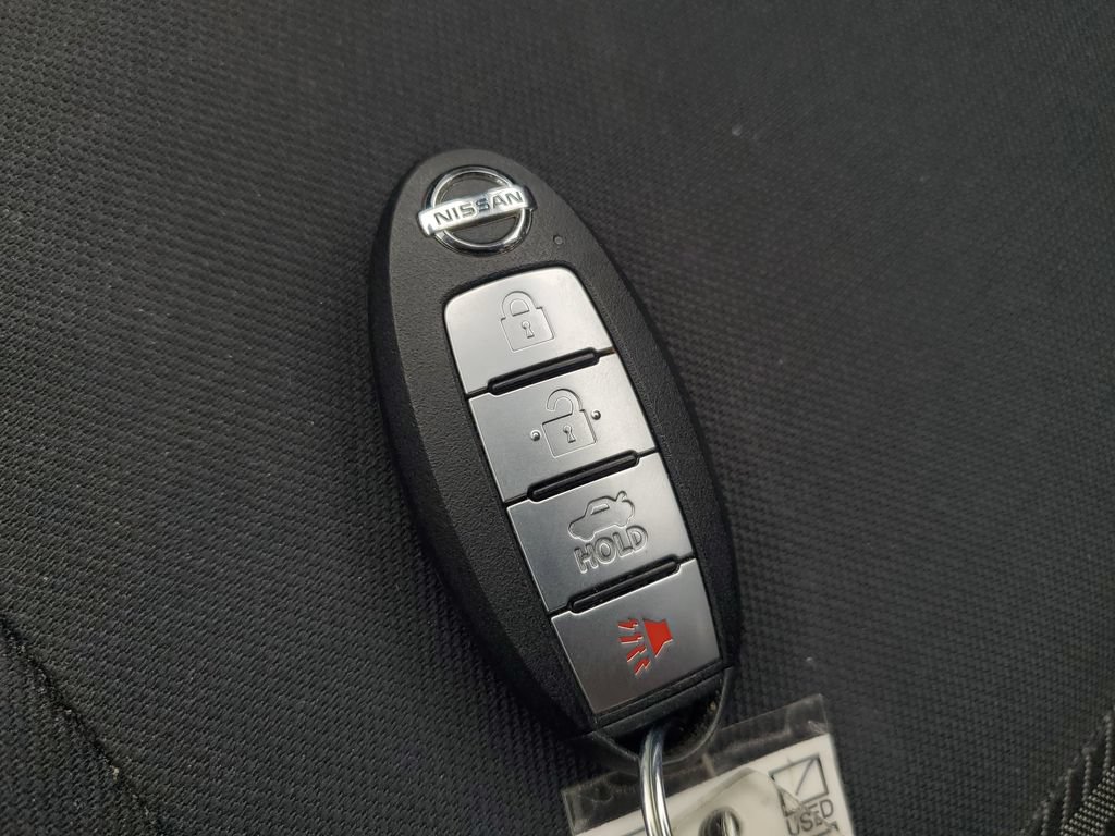 Used 2020 Nissan Versa SV FWD image 26