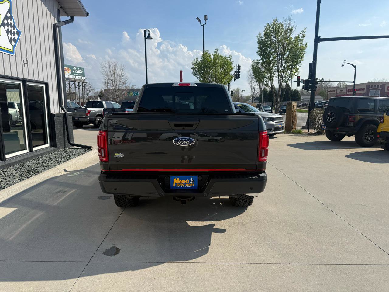 Used 2016 Ford F150 Lariat w/ Equipment Group 502A Luxury image 5