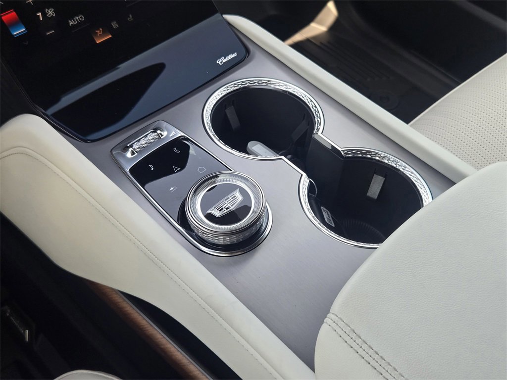 New 2026 Cadillac Vistiq Sport w/ LPO, Floor Liner Package image 21