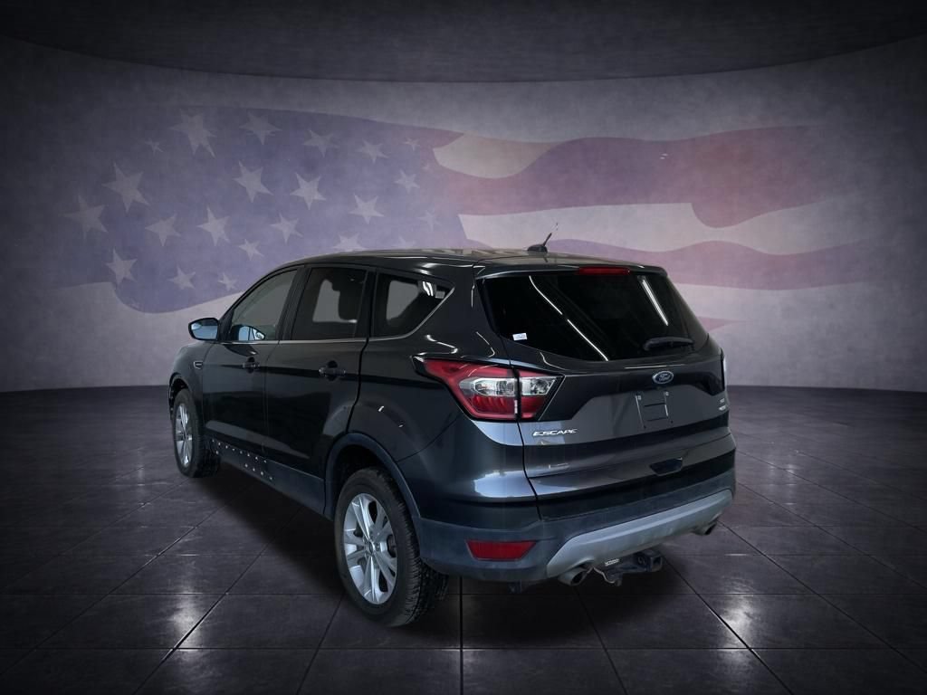 Used 2017 Ford Escape SE AWD/4WD image 3